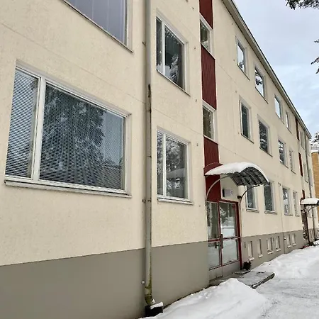 Huttu 2 - Ihqu Kaksio Mahtavalla Sijainnilla *