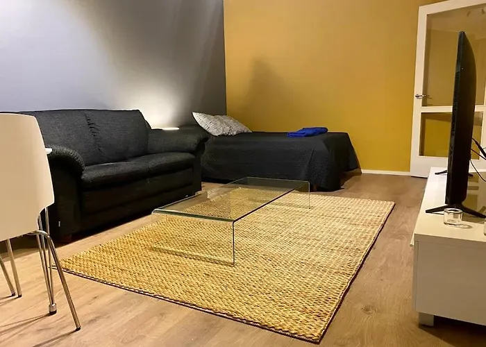 Huttu 2 - Ihqu Kaksio Mahtavalla Sijainnilla Appartement *