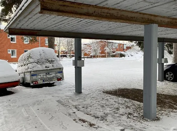 Huttu 2 - Ihqu Kaksio Mahtavalla Sijainnilla *