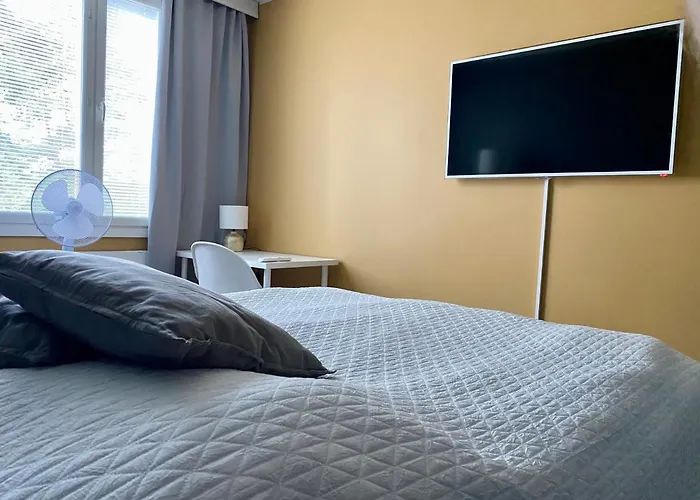 Huttu 2 - Ihqu Kaksio Mahtavalla Sijainnilla Iisalmi